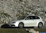 Ð¤Ð¾Ñ‚Ð¾Ð³Ñ€Ð°Ñ„Ð¸Ñ Ð°Ð²Ñ‚Ð¾Ð¼Ð¾Ð±Ð¸Ð»Ñ 2002 Alfa Romeo 147 GTA â„–019 Ð“Ð°Ð»ÐµÑ€ÐµÑ Ñ„Ð¾Ñ‚Ð¾Ð³Ñ€Ð°Ñ„Ð¸Ð¹ и обоев рабочего Ñтола Ñ Ð¸Ð·Ð¾Ð±Ñ€Ð°Ð¶ÐµÐ½Ð¸ÐµÐ¼ ÑкÑтерьера, интерьера, конÑтрукции и дизайнерÑких риÑунков Ð°Ð²Ñ‚Ð¾Ð¼Ð¾Ð±Ð¸Ð»Ñ 2002 Alfa Romeo 147 GTA.