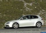 Ð¤Ð¾Ñ‚Ð¾Ð³Ñ€Ð°Ñ„Ð¸Ñ Ð°Ð²Ñ‚Ð¾Ð¼Ð¾Ð±Ð¸Ð»Ñ 2002 Alfa Romeo 147 GTA â„–034 Ð“Ð°Ð»ÐµÑ€ÐµÑ Ñ„Ð¾Ñ‚Ð¾Ð³Ñ€Ð°Ñ„Ð¸Ð¹ и обоев рабочего Ñтола Ñ Ð¸Ð·Ð¾Ð±Ñ€Ð°Ð¶ÐµÐ½Ð¸ÐµÐ¼ ÑкÑтерьера, интерьера, конÑтрукции и дизайнерÑких риÑунков Ð°Ð²Ñ‚Ð¾Ð¼Ð¾Ð±Ð¸Ð»Ñ 2002 Alfa Romeo 147 GTA.