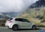 Ð¤Ð¾Ñ‚Ð¾Ð³Ñ€Ð°Ñ„Ð¸Ñ Ð°Ð²Ñ‚Ð¾Ð¼Ð¾Ð±Ð¸Ð»Ñ 2002 Alfa Romeo 147 GTA â„–045 Ð“Ð°Ð»ÐµÑ€ÐµÑ Ñ„Ð¾Ñ‚Ð¾Ð³Ñ€Ð°Ñ„Ð¸Ð¹ и обоев рабочего Ñтола Ñ Ð¸Ð·Ð¾Ð±Ñ€Ð°Ð¶ÐµÐ½Ð¸ÐµÐ¼ ÑкÑтерьера, интерьера, конÑтрукции и дизайнерÑких риÑунков Ð°Ð²Ñ‚Ð¾Ð¼Ð¾Ð±Ð¸Ð»Ñ 2002 Alfa Romeo 147 GTA.