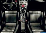 Ð¤Ð¾Ñ‚Ð¾Ð³Ñ€Ð°Ñ„Ð¸Ñ Ð°Ð²Ñ‚Ð¾Ð¼Ð¾Ð±Ð¸Ð»Ñ 2003 Alfa Romeo GTV â„–007 Ð“Ð°Ð»ÐµÑ€ÐµÑ Ñ„Ð¾Ñ‚Ð¾Ð³Ñ€Ð°Ñ„Ð¸Ð¹ и обоев рабочего Ñтола Ñ Ð¸Ð·Ð¾Ð±Ñ€Ð°Ð¶ÐµÐ½Ð¸ÐµÐ¼ ÑкÑтерьера, интерьера, конÑтрукции и дизайнерÑких риÑунков Ð°Ð²Ñ‚Ð¾Ð¼Ð¾Ð±Ð¸Ð»Ñ 2003 Alfa Romeo GTV.