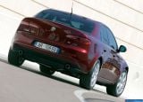 Ð¤Ð¾Ñ‚Ð¾Ð³Ñ€Ð°Ñ„Ð¸Ñ Ð°Ð²Ñ‚Ð¾Ð¼Ð¾Ð±Ð¸Ð»Ñ 2005 Alfa Romeo 159 â„–039 Ð“Ð°Ð»ÐµÑ€ÐµÑ Ñ„Ð¾Ñ‚Ð¾Ð³Ñ€Ð°Ñ„Ð¸Ð¹ и обоев рабочего Ñтола Ñ Ð¸Ð·Ð¾Ð±Ñ€Ð°Ð¶ÐµÐ½Ð¸ÐµÐ¼ ÑкÑтерьера, интерьера, конÑтрукции и дизайнерÑких риÑунков Ð°Ð²Ñ‚Ð¾Ð¼Ð¾Ð±Ð¸Ð»Ñ 2005 Alfa Romeo 159.