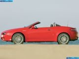 Ð¤Ð¾Ñ‚Ð¾Ð³Ñ€Ð°Ñ„Ð¸Ñ Ð°Ð²Ñ‚Ð¾Ð¼Ð¾Ð±Ð¸Ð»Ñ 2006 Alfa Romeo Spider â„–021 Ð“Ð°Ð»ÐµÑ€ÐµÑ Ñ„Ð¾Ñ‚Ð¾Ð³Ñ€Ð°Ñ„Ð¸Ð¹ и обоев рабочего Ñтола Ñ Ð¸Ð·Ð¾Ð±Ñ€Ð°Ð¶ÐµÐ½Ð¸ÐµÐ¼ ÑкÑтерьера, интерьера, конÑтрукции и дизайнерÑких риÑунков Ð°Ð²Ñ‚Ð¾Ð¼Ð¾Ð±Ð¸Ð»Ñ 2006 Alfa Romeo Spider.