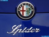 Ð¤Ð¾Ñ‚Ð¾Ð³Ñ€Ð°Ñ„Ð¸Ñ Ð°Ð²Ñ‚Ð¾Ð¼Ð¾Ð±Ð¸Ð»Ñ 2006 Alfa Romeo Spider Uk Version â„–033 Ð“Ð°Ð»ÐµÑ€ÐµÑ Ñ„Ð¾Ñ‚Ð¾Ð³Ñ€Ð°Ñ„Ð¸Ð¹ и обоев рабочего Ñтола Ñ Ð¸Ð·Ð¾Ð±Ñ€Ð°Ð¶ÐµÐ½Ð¸ÐµÐ¼ ÑкÑтерьера, интерьера, конÑтрукции и дизайнерÑких риÑунков Ð°Ð²Ñ‚Ð¾Ð¼Ð¾Ð±Ð¸Ð»Ñ 2006 Alfa Romeo Spider Uk Version.