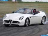 Ð¤Ð¾Ñ‚Ð¾Ð³Ñ€Ð°Ñ„Ð¸Ñ Ð°Ð²Ñ‚Ð¾Ð¼Ð¾Ð±Ð¸Ð»Ñ 2009 Alfa Romeo 8c Spider â„–013 Ð“Ð°Ð»ÐµÑ€ÐµÑ Ñ„Ð¾Ñ‚Ð¾Ð³Ñ€Ð°Ñ„Ð¸Ð¹ и обоев рабочего Ñтола Ñ Ð¸Ð·Ð¾Ð±Ñ€Ð°Ð¶ÐµÐ½Ð¸ÐµÐ¼ ÑкÑтерьера, интерьера, конÑтрукции и дизайнерÑких риÑунков Ð°Ð²Ñ‚Ð¾Ð¼Ð¾Ð±Ð¸Ð»Ñ 2009 Alfa Romeo 8c Spider.