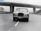 Ð¤Ð¾Ñ‚Ð¾Ð³Ñ€Ð°Ñ„Ð¸Ñ Ð°Ð²Ñ‚Ð¾Ð¼Ð¾Ð±Ð¸Ð»Ñ 1977 Bentley T2 â„–001 Ð“Ð°Ð»ÐµÑ€ÐµÑ Ñ„Ð¾Ñ‚Ð¾Ð³Ñ€Ð°Ñ„Ð¸Ð¹ и обоев рабочего Ñтола Ñ Ð¸Ð·Ð¾Ð±Ñ€Ð°Ð¶ÐµÐ½Ð¸ÐµÐ¼ ÑкÑтерьера, интерьера, конÑтрукции и дизайнерÑких риÑунков Ð°Ð²Ñ‚Ð¾Ð¼Ð¾Ð±Ð¸Ð»Ñ 1977 Bentley T2.