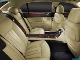 Ð¤Ð¾Ñ‚Ð¾Ð³Ñ€Ð°Ñ„Ð¸Ñ Ð°Ð²Ñ‚Ð¾Ð¼Ð¾Ð±Ð¸Ð»Ñ 2005 Bentley Continental Flying Spur â„–040 Ð“Ð°Ð»ÐµÑ€ÐµÑ Ñ„Ð¾Ñ‚Ð¾Ð³Ñ€Ð°Ñ„Ð¸Ð¹ и обоев рабочего Ñтола Ñ Ð¸Ð·Ð¾Ð±Ñ€Ð°Ð¶ÐµÐ½Ð¸ÐµÐ¼ ÑкÑтерьера, интерьера, конÑтрукции и дизайнерÑких риÑунков Ð°Ð²Ñ‚Ð¾Ð¼Ð¾Ð±Ð¸Ð»Ñ 2005 Bentley Continental Flying Spur.