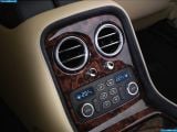 Ð¤Ð¾Ñ‚Ð¾Ð³Ñ€Ð°Ñ„Ð¸Ñ Ð°Ð²Ñ‚Ð¾Ð¼Ð¾Ð±Ð¸Ð»Ñ 2005 Bentley Continental Flying Spur â„–042 Ð“Ð°Ð»ÐµÑ€ÐµÑ Ñ„Ð¾Ñ‚Ð¾Ð³Ñ€Ð°Ñ„Ð¸Ð¹ и обоев рабочего Ñтола Ñ Ð¸Ð·Ð¾Ð±Ñ€Ð°Ð¶ÐµÐ½Ð¸ÐµÐ¼ ÑкÑтерьера, интерьера, конÑтрукции и дизайнерÑких риÑунков Ð°Ð²Ñ‚Ð¾Ð¼Ð¾Ð±Ð¸Ð»Ñ 2005 Bentley Continental Flying Spur.
