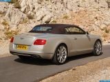 Ð¤Ð¾Ñ‚Ð¾Ð³Ñ€Ð°Ñ„Ð¸Ñ Ð°Ð²Ñ‚Ð¾Ð¼Ð¾Ð±Ð¸Ð»Ñ 2012 Bentley Continental GTC â„–058 Ð“Ð°Ð»ÐµÑ€ÐµÑ Ñ„Ð¾Ñ‚Ð¾Ð³Ñ€Ð°Ñ„Ð¸Ð¹ и обоев рабочего Ñтола Ñ Ð¸Ð·Ð¾Ð±Ñ€Ð°Ð¶ÐµÐ½Ð¸ÐµÐ¼ ÑкÑтерьера, интерьера, конÑтрукции и дизайнерÑких риÑунков Ð°Ð²Ñ‚Ð¾Ð¼Ð¾Ð±Ð¸Ð»Ñ 2012 Bentley Continental GTC.