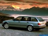 Ð¤Ð¾Ñ‚Ð¾Ð³Ñ€Ð°Ñ„Ð¸Ñ Ð°Ð²Ñ‚Ð¾Ð¼Ð¾Ð±Ð¸Ð»Ñ 1995 BMW 3-series Touring â„–002 Ð“Ð°Ð»ÐµÑ€ÐµÑ Ñ„Ð¾Ñ‚Ð¾Ð³Ñ€Ð°Ñ„Ð¸Ð¹ и обоев рабочего Ñтола Ñ Ð¸Ð·Ð¾Ð±Ñ€Ð°Ð¶ÐµÐ½Ð¸ÐµÐ¼ ÑкÑтерьера, интерьера, конÑтрукции и дизайнерÑких риÑунков Ð°Ð²Ñ‚Ð¾Ð¼Ð¾Ð±Ð¸Ð»Ñ 1995 BMW 3-series Touring.