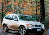 Ð¤Ð¾Ñ‚Ð¾Ð³Ñ€Ð°Ñ„Ð¸Ñ Ð°Ð²Ñ‚Ð¾Ð¼Ð¾Ð±Ð¸Ð»Ñ 1999 BMW X5 â„–012 Ð“Ð°Ð»ÐµÑ€ÐµÑ Ñ„Ð¾Ñ‚Ð¾Ð³Ñ€Ð°Ñ„Ð¸Ð¹ и обоев рабочего Ñтола Ñ Ð¸Ð·Ð¾Ð±Ñ€Ð°Ð¶ÐµÐ½Ð¸ÐµÐ¼ ÑкÑтерьера, интерьера, конÑтрукции и дизайнерÑких риÑунков Ð°Ð²Ñ‚Ð¾Ð¼Ð¾Ð±Ð¸Ð»Ñ 1999 BMW X5.