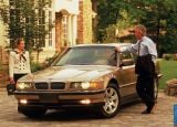 Ð¤Ð¾Ñ‚Ð¾Ð³Ñ€Ð°Ñ„Ð¸Ñ Ð°Ð²Ñ‚Ð¾Ð¼Ð¾Ð±Ð¸Ð»Ñ 2000 BMW 7-series Protection â„–004 Ð“Ð°Ð»ÐµÑ€ÐµÑ Ñ„Ð¾Ñ‚Ð¾Ð³Ñ€Ð°Ñ„Ð¸Ð¹ и обоев рабочего Ñтола Ñ Ð¸Ð·Ð¾Ð±Ñ€Ð°Ð¶ÐµÐ½Ð¸ÐµÐ¼ ÑкÑтерьера, интерьера, конÑтрукции и дизайнерÑких риÑунков Ð°Ð²Ñ‚Ð¾Ð¼Ð¾Ð±Ð¸Ð»Ñ 2000 BMW 7-series Protection.