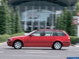 Ð¤Ð¾Ñ‚Ð¾Ð³Ñ€Ð°Ñ„Ð¸Ñ Ð°Ð²Ñ‚Ð¾Ð¼Ð¾Ð±Ð¸Ð»Ñ 2001 BMW 3-series Touring â„–002 Ð“Ð°Ð»ÐµÑ€ÐµÑ Ñ„Ð¾Ñ‚Ð¾Ð³Ñ€Ð°Ñ„Ð¸Ð¹ и обоев рабочего Ñтола Ñ Ð¸Ð·Ð¾Ð±Ñ€Ð°Ð¶ÐµÐ½Ð¸ÐµÐ¼ ÑкÑтерьера, интерьера, конÑтрукции и дизайнерÑких риÑунков Ð°Ð²Ñ‚Ð¾Ð¼Ð¾Ð±Ð¸Ð»Ñ 2001 BMW 3-series Touring.