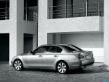 Ð¤Ð¾Ñ‚Ð¾Ð³Ñ€Ð°Ñ„Ð¸Ñ Ð°Ð²Ñ‚Ð¾Ð¼Ð¾Ð±Ð¸Ð»Ñ 2003 BMW 5-series Sedan â„–014 Ð“Ð°Ð»ÐµÑ€ÐµÑ Ñ„Ð¾Ñ‚Ð¾Ð³Ñ€Ð°Ñ„Ð¸Ð¹ и обоев рабочего Ñтола Ñ Ð¸Ð·Ð¾Ð±Ñ€Ð°Ð¶ÐµÐ½Ð¸ÐµÐ¼ ÑкÑтерьера, интерьера, конÑтрукции и дизайнерÑких риÑунков Ð°Ð²Ñ‚Ð¾Ð¼Ð¾Ð±Ð¸Ð»Ñ 2003 BMW 5-series Sedan.