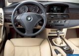 Ð¤Ð¾Ñ‚Ð¾Ð³Ñ€Ð°Ñ„Ð¸Ñ Ð°Ð²Ñ‚Ð¾Ð¼Ð¾Ð±Ð¸Ð»Ñ 2004 BMW 5-series Sedan â„–007 Ð“Ð°Ð»ÐµÑ€ÐµÑ Ñ„Ð¾Ñ‚Ð¾Ð³Ñ€Ð°Ñ„Ð¸Ð¹ и обоев рабочего Ñтола Ñ Ð¸Ð·Ð¾Ð±Ñ€Ð°Ð¶ÐµÐ½Ð¸ÐµÐ¼ ÑкÑтерьера, интерьера, конÑтрукции и дизайнерÑких риÑунков Ð°Ð²Ñ‚Ð¾Ð¼Ð¾Ð±Ð¸Ð»Ñ 2004 BMW 5-series Sedan.