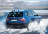 Ð¤Ð¾Ñ‚Ð¾Ð³Ñ€Ð°Ñ„Ð¸Ñ Ð°Ð²Ñ‚Ð¾Ð¼Ð¾Ð±Ð¸Ð»Ñ 2004 BMW X3 3.0i â„–022 Ð“Ð°Ð»ÐµÑ€ÐµÑ Ñ„Ð¾Ñ‚Ð¾Ð³Ñ€Ð°Ñ„Ð¸Ð¹ и обоев рабочего Ñтола Ñ Ð¸Ð·Ð¾Ð±Ñ€Ð°Ð¶ÐµÐ½Ð¸ÐµÐ¼ ÑкÑтерьера, интерьера, конÑтрукции и дизайнерÑких риÑунков Ð°Ð²Ñ‚Ð¾Ð¼Ð¾Ð±Ð¸Ð»Ñ 2004 BMW X3 3.0i.