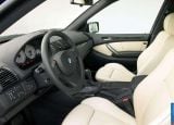 Ð¤Ð¾Ñ‚Ð¾Ð³Ñ€Ð°Ñ„Ð¸Ñ Ð°Ð²Ñ‚Ð¾Ð¼Ð¾Ð±Ð¸Ð»Ñ 2004 BMW X5 4.8is â„–023 Ð“Ð°Ð»ÐµÑ€ÐµÑ Ñ„Ð¾Ñ‚Ð¾Ð³Ñ€Ð°Ñ„Ð¸Ð¹ и обоев рабочего Ñтола Ñ Ð¸Ð·Ð¾Ð±Ñ€Ð°Ð¶ÐµÐ½Ð¸ÐµÐ¼ ÑкÑтерьера, интерьера, конÑтрукции и дизайнерÑких риÑунков Ð°Ð²Ñ‚Ð¾Ð¼Ð¾Ð±Ð¸Ð»Ñ 2004 BMW X5 4.8is.