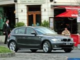 Ð¤Ð¾Ñ‚Ð¾Ð³Ñ€Ð°Ñ„Ð¸Ñ Ð°Ð²Ñ‚Ð¾Ð¼Ð¾Ð±Ð¸Ð»Ñ 2005 BMW 1-series â„–042 Ð“Ð°Ð»ÐµÑ€ÐµÑ Ñ„Ð¾Ñ‚Ð¾Ð³Ñ€Ð°Ñ„Ð¸Ð¹ и обоев рабочего Ñтола Ñ Ð¸Ð·Ð¾Ð±Ñ€Ð°Ð¶ÐµÐ½Ð¸ÐµÐ¼ ÑкÑтерьера, интерьера, конÑтрукции и дизайнерÑких риÑунков Ð°Ð²Ñ‚Ð¾Ð¼Ð¾Ð±Ð¸Ð»Ñ 2005 BMW 1-series.
