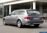Ð¤Ð¾Ñ‚Ð¾Ð³Ñ€Ð°Ñ„Ð¸Ñ Ð°Ð²Ñ‚Ð¾Ð¼Ð¾Ð±Ð¸Ð»Ñ 2005 BMW 530d Touring â„–019 Ð“Ð°Ð»ÐµÑ€ÐµÑ Ñ„Ð¾Ñ‚Ð¾Ð³Ñ€Ð°Ñ„Ð¸Ð¹ и обоев рабочего Ñтола Ñ Ð¸Ð·Ð¾Ð±Ñ€Ð°Ð¶ÐµÐ½Ð¸ÐµÐ¼ ÑкÑтерьера, интерьера, конÑтрукции и дизайнерÑких риÑунков Ð°Ð²Ñ‚Ð¾Ð¼Ð¾Ð±Ð¸Ð»Ñ 2005 BMW 530d Touring.