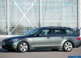 Ð¤Ð¾Ñ‚Ð¾Ð³Ñ€Ð°Ñ„Ð¸Ñ Ð°Ð²Ñ‚Ð¾Ð¼Ð¾Ð±Ð¸Ð»Ñ 2005 BMW 545i Touring â„–006 Ð“Ð°Ð»ÐµÑ€ÐµÑ Ñ„Ð¾Ñ‚Ð¾Ð³Ñ€Ð°Ñ„Ð¸Ð¹ и обоев рабочего Ñтола Ñ Ð¸Ð·Ð¾Ð±Ñ€Ð°Ð¶ÐµÐ½Ð¸ÐµÐ¼ ÑкÑтерьера, интерьера, конÑтрукции и дизайнерÑких риÑунков Ð°Ð²Ñ‚Ð¾Ð¼Ð¾Ð±Ð¸Ð»Ñ 2005 BMW 545i Touring.