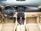 Ð¤Ð¾Ñ‚Ð¾Ð³Ñ€Ð°Ñ„Ð¸Ñ Ð°Ð²Ñ‚Ð¾Ð¼Ð¾Ð±Ð¸Ð»Ñ 2006 BMW 330i Sedan â„–025 Ð“Ð°Ð»ÐµÑ€ÐµÑ Ñ„Ð¾Ñ‚Ð¾Ð³Ñ€Ð°Ñ„Ð¸Ð¹ и обоев рабочего Ñтола Ñ Ð¸Ð·Ð¾Ð±Ñ€Ð°Ð¶ÐµÐ½Ð¸ÐµÐ¼ ÑкÑтерьера, интерьера, конÑтрукции и дизайнерÑких риÑунков Ð°Ð²Ñ‚Ð¾Ð¼Ð¾Ð±Ð¸Ð»Ñ 2006 BMW 330i Sedan.