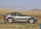 Ð¤Ð¾Ñ‚Ð¾Ð³Ñ€Ð°Ñ„Ð¸Ñ Ð°Ð²Ñ‚Ð¾Ð¼Ð¾Ð±Ð¸Ð»Ñ 2006 BMW Z4 Coupe â„–006 Ð“Ð°Ð»ÐµÑ€ÐµÑ Ñ„Ð¾Ñ‚Ð¾Ð³Ñ€Ð°Ñ„Ð¸Ð¹ и обоев рабочего Ñтола Ñ Ð¸Ð·Ð¾Ð±Ñ€Ð°Ð¶ÐµÐ½Ð¸ÐµÐ¼ ÑкÑтерьера, интерьера, конÑтрукции и дизайнерÑких риÑунков Ð°Ð²Ñ‚Ð¾Ð¼Ð¾Ð±Ð¸Ð»Ñ 2006 BMW Z4 Coupe.