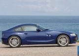 Ð¤Ð¾Ñ‚Ð¾Ð³Ñ€Ð°Ñ„Ð¸Ñ Ð°Ð²Ñ‚Ð¾Ð¼Ð¾Ð±Ð¸Ð»Ñ 2006 BMW Z4 M Coupe â„–029 Ð“Ð°Ð»ÐµÑ€ÐµÑ Ñ„Ð¾Ñ‚Ð¾Ð³Ñ€Ð°Ñ„Ð¸Ð¹ и обоев рабочего Ñтола Ñ Ð¸Ð·Ð¾Ð±Ñ€Ð°Ð¶ÐµÐ½Ð¸ÐµÐ¼ ÑкÑтерьера, интерьера, конÑтрукции и дизайнерÑких риÑунков Ð°Ð²Ñ‚Ð¾Ð¼Ð¾Ð±Ð¸Ð»Ñ 2006 BMW Z4 M Coupe.