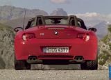 Ð¤Ð¾Ñ‚Ð¾Ð³Ñ€Ð°Ñ„Ð¸Ñ Ð°Ð²Ñ‚Ð¾Ð¼Ð¾Ð±Ð¸Ð»Ñ 2006 BMW Z4 M Roadster â„–030 Ð“Ð°Ð»ÐµÑ€ÐµÑ Ñ„Ð¾Ñ‚Ð¾Ð³Ñ€Ð°Ñ„Ð¸Ð¹ и обоев рабочего Ñтола Ñ Ð¸Ð·Ð¾Ð±Ñ€Ð°Ð¶ÐµÐ½Ð¸ÐµÐ¼ ÑкÑтерьера, интерьера, конÑтрукции и дизайнерÑких риÑунков Ð°Ð²Ñ‚Ð¾Ð¼Ð¾Ð±Ð¸Ð»Ñ 2006 BMW Z4 M Roadster.