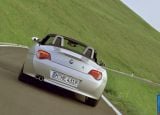 Ð¤Ð¾Ñ‚Ð¾Ð³Ñ€Ð°Ñ„Ð¸Ñ Ð°Ð²Ñ‚Ð¾Ð¼Ð¾Ð±Ð¸Ð»Ñ 2006 BMW Z4 Roadster â„–023 Ð“Ð°Ð»ÐµÑ€ÐµÑ Ñ„Ð¾Ñ‚Ð¾Ð³Ñ€Ð°Ñ„Ð¸Ð¹ и обоев рабочего Ñтола Ñ Ð¸Ð·Ð¾Ð±Ñ€Ð°Ð¶ÐµÐ½Ð¸ÐµÐ¼ ÑкÑтерьера, интерьера, конÑтрукции и дизайнерÑких риÑунков Ð°Ð²Ñ‚Ð¾Ð¼Ð¾Ð±Ð¸Ð»Ñ 2006 BMW Z4 Roadster.