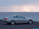 Ð¤Ð¾Ñ‚Ð¾Ð³Ñ€Ð°Ñ„Ð¸Ñ Ð°Ð²Ñ‚Ð¾Ð¼Ð¾Ð±Ð¸Ð»Ñ 2007 BMW 3-series Coupe â„–009 Ð“Ð°Ð»ÐµÑ€ÐµÑ Ñ„Ð¾Ñ‚Ð¾Ð³Ñ€Ð°Ñ„Ð¸Ð¹ и обоев рабочего Ñтола Ñ Ð¸Ð·Ð¾Ð±Ñ€Ð°Ð¶ÐµÐ½Ð¸ÐµÐ¼ ÑкÑтерьера, интерьера, конÑтрукции и дизайнерÑких риÑунков Ð°Ð²Ñ‚Ð¾Ð¼Ð¾Ð±Ð¸Ð»Ñ 2007 BMW 3-series Coupe.