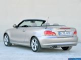 Ð¤Ð¾Ñ‚Ð¾Ð³Ñ€Ð°Ñ„Ð¸Ñ Ð°Ð²Ñ‚Ð¾Ð¼Ð¾Ð±Ð¸Ð»Ñ 2008 BMW 1-series Convertible â„–023 Ð“Ð°Ð»ÐµÑ€ÐµÑ Ñ„Ð¾Ñ‚Ð¾Ð³Ñ€Ð°Ñ„Ð¸Ð¹ и обоев рабочего Ñтола Ñ Ð¸Ð·Ð¾Ð±Ñ€Ð°Ð¶ÐµÐ½Ð¸ÐµÐ¼ ÑкÑтерьера, интерьера, конÑтрукции и дизайнерÑких риÑунков Ð°Ð²Ñ‚Ð¾Ð¼Ð¾Ð±Ð¸Ð»Ñ 2008 BMW 1-series Convertible.