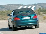Ð¤Ð¾Ñ‚Ð¾Ð³Ñ€Ð°Ñ„Ð¸Ñ Ð°Ð²Ñ‚Ð¾Ð¼Ð¾Ð±Ð¸Ð»Ñ 2008 BMW 1-series Convertible â„–028 Ð“Ð°Ð»ÐµÑ€ÐµÑ Ñ„Ð¾Ñ‚Ð¾Ð³Ñ€Ð°Ñ„Ð¸Ð¹ и обоев рабочего Ñтола Ñ Ð¸Ð·Ð¾Ð±Ñ€Ð°Ð¶ÐµÐ½Ð¸ÐµÐ¼ ÑкÑтерьера, интерьера, конÑтрукции и дизайнерÑких риÑунков Ð°Ð²Ñ‚Ð¾Ð¼Ð¾Ð±Ð¸Ð»Ñ 2008 BMW 1-series Convertible.