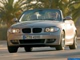 Ð¤Ð¾Ñ‚Ð¾Ð³Ñ€Ð°Ñ„Ð¸Ñ Ð°Ð²Ñ‚Ð¾Ð¼Ð¾Ð±Ð¸Ð»Ñ 2008 BMW 1-series Convertible â„–027 Ð“Ð°Ð»ÐµÑ€ÐµÑ Ñ„Ð¾Ñ‚Ð¾Ð³Ñ€Ð°Ñ„Ð¸Ð¹ и обоев рабочего Ñтола Ñ Ð¸Ð·Ð¾Ð±Ñ€Ð°Ð¶ÐµÐ½Ð¸ÐµÐ¼ ÑкÑтерьера, интерьера, конÑтрукции и дизайнерÑких риÑунков Ð°Ð²Ñ‚Ð¾Ð¼Ð¾Ð±Ð¸Ð»Ñ 2008 BMW 1-series Convertible.