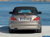 Ð¤Ð¾Ñ‚Ð¾Ð³Ñ€Ð°Ñ„Ð¸Ñ Ð°Ð²Ñ‚Ð¾Ð¼Ð¾Ð±Ð¸Ð»Ñ 2008 BMW 1-series Convertible â„–044 Ð“Ð°Ð»ÐµÑ€ÐµÑ Ñ„Ð¾Ñ‚Ð¾Ð³Ñ€Ð°Ñ„Ð¸Ð¹ и обоев рабочего Ñтола Ñ Ð¸Ð·Ð¾Ð±Ñ€Ð°Ð¶ÐµÐ½Ð¸ÐµÐ¼ ÑкÑтерьера, интерьера, конÑтрукции и дизайнерÑких риÑунков Ð°Ð²Ñ‚Ð¾Ð¼Ð¾Ð±Ð¸Ð»Ñ 2008 BMW 1-series Convertible.