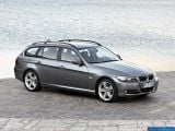 Ð¤Ð¾Ñ‚Ð¾Ð³Ñ€Ð°Ñ„Ð¸Ñ Ð°Ð²Ñ‚Ð¾Ð¼Ð¾Ð±Ð¸Ð»Ñ 2008 BMW 3-series Touring â„–002 Ð“Ð°Ð»ÐµÑ€ÐµÑ Ñ„Ð¾Ñ‚Ð¾Ð³Ñ€Ð°Ñ„Ð¸Ð¹ и обоев рабочего Ñтола Ñ Ð¸Ð·Ð¾Ð±Ñ€Ð°Ð¶ÐµÐ½Ð¸ÐµÐ¼ ÑкÑтерьера, интерьера, конÑтрукции и дизайнерÑких риÑунков Ð°Ð²Ñ‚Ð¾Ð¼Ð¾Ð±Ð¸Ð»Ñ 2008 BMW 3-series Touring.