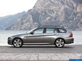 Ð¤Ð¾Ñ‚Ð¾Ð³Ñ€Ð°Ñ„Ð¸Ñ Ð°Ð²Ñ‚Ð¾Ð¼Ð¾Ð±Ð¸Ð»Ñ 2008 BMW 3-series Touring â„–001 Ð“Ð°Ð»ÐµÑ€ÐµÑ Ñ„Ð¾Ñ‚Ð¾Ð³Ñ€Ð°Ñ„Ð¸Ð¹ и обоев рабочего Ñтола Ñ Ð¸Ð·Ð¾Ð±Ñ€Ð°Ð¶ÐµÐ½Ð¸ÐµÐ¼ ÑкÑтерьера, интерьера, конÑтрукции и дизайнерÑких риÑунков Ð°Ð²Ñ‚Ð¾Ð¼Ð¾Ð±Ð¸Ð»Ñ 2008 BMW 3-series Touring.