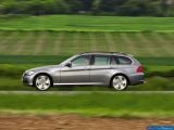 Ð¤Ð¾Ñ‚Ð¾Ð³Ñ€Ð°Ñ„Ð¸Ñ Ð°Ð²Ñ‚Ð¾Ð¼Ð¾Ð±Ð¸Ð»Ñ 2008 BMW 3-series Touring â„–014 Ð“Ð°Ð»ÐµÑ€ÐµÑ Ñ„Ð¾Ñ‚Ð¾Ð³Ñ€Ð°Ñ„Ð¸Ð¹ и обоев рабочего Ñтола Ñ Ð¸Ð·Ð¾Ð±Ñ€Ð°Ð¶ÐµÐ½Ð¸ÐµÐ¼ ÑкÑтерьера, интерьера, конÑтрукции и дизайнерÑких риÑунков Ð°Ð²Ñ‚Ð¾Ð¼Ð¾Ð±Ð¸Ð»Ñ 2008 BMW 3-series Touring.