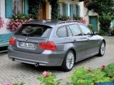 Ð¤Ð¾Ñ‚Ð¾Ð³Ñ€Ð°Ñ„Ð¸Ñ Ð°Ð²Ñ‚Ð¾Ð¼Ð¾Ð±Ð¸Ð»Ñ 2008 BMW 3-series Touring â„–035 Ð“Ð°Ð»ÐµÑ€ÐµÑ Ñ„Ð¾Ñ‚Ð¾Ð³Ñ€Ð°Ñ„Ð¸Ð¹ и обоев рабочего Ñтола Ñ Ð¸Ð·Ð¾Ð±Ñ€Ð°Ð¶ÐµÐ½Ð¸ÐµÐ¼ ÑкÑтерьера, интерьера, конÑтрукции и дизайнерÑких риÑунков Ð°Ð²Ñ‚Ð¾Ð¼Ð¾Ð±Ð¸Ð»Ñ 2008 BMW 3-series Touring.