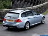 Ð¤Ð¾Ñ‚Ð¾Ð³Ñ€Ð°Ñ„Ð¸Ñ Ð°Ð²Ñ‚Ð¾Ð¼Ð¾Ð±Ð¸Ð»Ñ 2008 BMW 3-series Touring â„–051 Ð“Ð°Ð»ÐµÑ€ÐµÑ Ñ„Ð¾Ñ‚Ð¾Ð³Ñ€Ð°Ñ„Ð¸Ð¹ и обоев рабочего Ñтола Ñ Ð¸Ð·Ð¾Ð±Ñ€Ð°Ð¶ÐµÐ½Ð¸ÐµÐ¼ ÑкÑтерьера, интерьера, конÑтрукции и дизайнерÑких риÑунков Ð°Ð²Ñ‚Ð¾Ð¼Ð¾Ð±Ð¸Ð»Ñ 2008 BMW 3-series Touring.