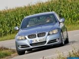 Ð¤Ð¾Ñ‚Ð¾Ð³Ñ€Ð°Ñ„Ð¸Ñ Ð°Ð²Ñ‚Ð¾Ð¼Ð¾Ð±Ð¸Ð»Ñ 2009 BMW 3-series Sedan â„–021 Ð“Ð°Ð»ÐµÑ€ÐµÑ Ñ„Ð¾Ñ‚Ð¾Ð³Ñ€Ð°Ñ„Ð¸Ð¹ и обоев рабочего Ñтола Ñ Ð¸Ð·Ð¾Ð±Ñ€Ð°Ð¶ÐµÐ½Ð¸ÐµÐ¼ ÑкÑтерьера, интерьера, конÑтрукции и дизайнерÑких риÑунков Ð°Ð²Ñ‚Ð¾Ð¼Ð¾Ð±Ð¸Ð»Ñ 2009 BMW 3-series Sedan.