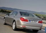 Ð¤Ð¾Ñ‚Ð¾Ð³Ñ€Ð°Ñ„Ð¸Ñ Ð°Ð²Ñ‚Ð¾Ð¼Ð¾Ð±Ð¸Ð»Ñ 2009 BMW 750Li â„–045 Ð“Ð°Ð»ÐµÑ€ÐµÑ Ñ„Ð¾Ñ‚Ð¾Ð³Ñ€Ð°Ñ„Ð¸Ð¹ и обоев рабочего Ñтола Ñ Ð¸Ð·Ð¾Ð±Ñ€Ð°Ð¶ÐµÐ½Ð¸ÐµÐ¼ ÑкÑтерьера, интерьера, конÑтрукции и дизайнерÑких риÑунков Ð°Ð²Ñ‚Ð¾Ð¼Ð¾Ð±Ð¸Ð»Ñ 2009 BMW 750Li.