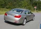 Ð¤Ð¾Ñ‚Ð¾Ð³Ñ€Ð°Ñ„Ð¸Ñ Ð°Ð²Ñ‚Ð¾Ð¼Ð¾Ð±Ð¸Ð»Ñ 2009 BMW 750Li â„–048 Ð“Ð°Ð»ÐµÑ€ÐµÑ Ñ„Ð¾Ñ‚Ð¾Ð³Ñ€Ð°Ñ„Ð¸Ð¹ и обоев рабочего Ñтола Ñ Ð¸Ð·Ð¾Ð±Ñ€Ð°Ð¶ÐµÐ½Ð¸ÐµÐ¼ ÑкÑтерьера, интерьера, конÑтрукции и дизайнерÑких риÑунков Ð°Ð²Ñ‚Ð¾Ð¼Ð¾Ð±Ð¸Ð»Ñ 2009 BMW 750Li.