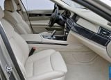 Ð¤Ð¾Ñ‚Ð¾Ð³Ñ€Ð°Ñ„Ð¸Ñ Ð°Ð²Ñ‚Ð¾Ð¼Ð¾Ð±Ð¸Ð»Ñ 2009 BMW 750Li â„–065 Ð“Ð°Ð»ÐµÑ€ÐµÑ Ñ„Ð¾Ñ‚Ð¾Ð³Ñ€Ð°Ñ„Ð¸Ð¹ и обоев рабочего Ñтола Ñ Ð¸Ð·Ð¾Ð±Ñ€Ð°Ð¶ÐµÐ½Ð¸ÐµÐ¼ ÑкÑтерьера, интерьера, конÑтрукции и дизайнерÑких риÑунков Ð°Ð²Ñ‚Ð¾Ð¼Ð¾Ð±Ð¸Ð»Ñ 2009 BMW 750Li.