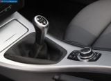 Ð¤Ð¾Ñ‚Ð¾Ð³Ñ€Ð°Ñ„Ð¸Ñ Ð°Ð²Ñ‚Ð¾Ð¼Ð¾Ð±Ð¸Ð»Ñ 2010 BMW 320d Sedan efficientdynamics â„–009 Ð“Ð°Ð»ÐµÑ€ÐµÑ Ñ„Ð¾Ñ‚Ð¾Ð³Ñ€Ð°Ñ„Ð¸Ð¹ и обоев рабочего Ñтола Ñ Ð¸Ð·Ð¾Ð±Ñ€Ð°Ð¶ÐµÐ½Ð¸ÐµÐ¼ ÑкÑтерьера, интерьера, конÑтрукции и дизайнерÑких риÑунков Ð°Ð²Ñ‚Ð¾Ð¼Ð¾Ð±Ð¸Ð»Ñ 2010 BMW 320d Sedan efficientdynamics.