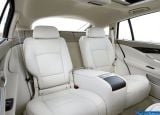 Ð¤Ð¾Ñ‚Ð¾Ð³Ñ€Ð°Ñ„Ð¸Ñ Ð°Ð²Ñ‚Ð¾Ð¼Ð¾Ð±Ð¸Ð»Ñ 2010 BMW 5-series Gran Turismo â„–126 Ð“Ð°Ð»ÐµÑ€ÐµÑ Ñ„Ð¾Ñ‚Ð¾Ð³Ñ€Ð°Ñ„Ð¸Ð¹ и обоев рабочего Ñтола Ñ Ð¸Ð·Ð¾Ð±Ñ€Ð°Ð¶ÐµÐ½Ð¸ÐµÐ¼ ÑкÑтерьера, интерьера, конÑтрукции и дизайнерÑких риÑунков Ð°Ð²Ñ‚Ð¾Ð¼Ð¾Ð±Ð¸Ð»Ñ 2010 BMW 5-series Gran Turismo.