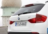 Ð¤Ð¾Ñ‚Ð¾Ð³Ñ€Ð°Ñ„Ð¸Ñ Ð°Ð²Ñ‚Ð¾Ð¼Ð¾Ð±Ð¸Ð»Ñ 2010 BMW X1 â„–165 Ð“Ð°Ð»ÐµÑ€ÐµÑ Ñ„Ð¾Ñ‚Ð¾Ð³Ñ€Ð°Ñ„Ð¸Ð¹ и обоев рабочего Ñтола Ñ Ð¸Ð·Ð¾Ð±Ñ€Ð°Ð¶ÐµÐ½Ð¸ÐµÐ¼ ÑкÑтерьера, интерьера, конÑтрукции и дизайнерÑких риÑунков Ð°Ð²Ñ‚Ð¾Ð¼Ð¾Ð±Ð¸Ð»Ñ 2010 BMW X1.