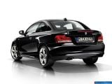 Ð¤Ð¾Ñ‚Ð¾Ð³Ñ€Ð°Ñ„Ð¸Ñ Ð°Ð²Ñ‚Ð¾Ð¼Ð¾Ð±Ð¸Ð»Ñ 2011 BMW 1-series Coupe â„–018 Ð“Ð°Ð»ÐµÑ€ÐµÑ Ñ„Ð¾Ñ‚Ð¾Ð³Ñ€Ð°Ñ„Ð¸Ð¹ и обоев рабочего Ñтола Ñ Ð¸Ð·Ð¾Ð±Ñ€Ð°Ð¶ÐµÐ½Ð¸ÐµÐ¼ ÑкÑтерьера, интерьера, конÑтрукции и дизайнерÑких риÑунков Ð°Ð²Ñ‚Ð¾Ð¼Ð¾Ð±Ð¸Ð»Ñ 2011 BMW 1-series Coupe.