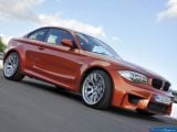 Ð¤Ð¾Ñ‚Ð¾Ð³Ñ€Ð°Ñ„Ð¸Ñ Ð°Ð²Ñ‚Ð¾Ð¼Ð¾Ð±Ð¸Ð»Ñ 2011 BMW 1-series Coupe â„–031 Ð“Ð°Ð»ÐµÑ€ÐµÑ Ñ„Ð¾Ñ‚Ð¾Ð³Ñ€Ð°Ñ„Ð¸Ð¹ и обоев рабочего Ñтола Ñ Ð¸Ð·Ð¾Ð±Ñ€Ð°Ð¶ÐµÐ½Ð¸ÐµÐ¼ ÑкÑтерьера, интерьера, конÑтрукции и дизайнерÑких риÑунков Ð°Ð²Ñ‚Ð¾Ð¼Ð¾Ð±Ð¸Ð»Ñ 2011 BMW 1-series Coupe.