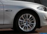Ð¤Ð¾Ñ‚Ð¾Ð³Ñ€Ð°Ñ„Ð¸Ñ Ð°Ð²Ñ‚Ð¾Ð¼Ð¾Ð±Ð¸Ð»Ñ 2011 BMW 5-series Sedan â„–212 Ð“Ð°Ð»ÐµÑ€ÐµÑ Ñ„Ð¾Ñ‚Ð¾Ð³Ñ€Ð°Ñ„Ð¸Ð¹ и обоев рабочего Ñтола Ñ Ð¸Ð·Ð¾Ð±Ñ€Ð°Ð¶ÐµÐ½Ð¸ÐµÐ¼ ÑкÑтерьера, интерьера, конÑтрукции и дизайнерÑких риÑунков Ð°Ð²Ñ‚Ð¾Ð¼Ð¾Ð±Ð¸Ð»Ñ 2011 BMW 5-series Sedan.