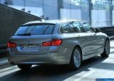 Ð¤Ð¾Ñ‚Ð¾Ð³Ñ€Ð°Ñ„Ð¸Ñ Ð°Ð²Ñ‚Ð¾Ð¼Ð¾Ð±Ð¸Ð»Ñ 2011 BMW 5-series Touring â„–059 Ð“Ð°Ð»ÐµÑ€ÐµÑ Ñ„Ð¾Ñ‚Ð¾Ð³Ñ€Ð°Ñ„Ð¸Ð¹ и обоев рабочего Ñтола Ñ Ð¸Ð·Ð¾Ð±Ñ€Ð°Ð¶ÐµÐ½Ð¸ÐµÐ¼ ÑкÑтерьера, интерьера, конÑтрукции и дизайнерÑких риÑунков Ð°Ð²Ñ‚Ð¾Ð¼Ð¾Ð±Ð¸Ð»Ñ 2011 BMW 5-series Touring.