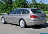 Ð¤Ð¾Ñ‚Ð¾Ð³Ñ€Ð°Ñ„Ð¸Ñ Ð°Ð²Ñ‚Ð¾Ð¼Ð¾Ð±Ð¸Ð»Ñ 2011 BMW 5-series Touring â„–075 Ð“Ð°Ð»ÐµÑ€ÐµÑ Ñ„Ð¾Ñ‚Ð¾Ð³Ñ€Ð°Ñ„Ð¸Ð¹ и обоев рабочего Ñтола Ñ Ð¸Ð·Ð¾Ð±Ñ€Ð°Ð¶ÐµÐ½Ð¸ÐµÐ¼ ÑкÑтерьера, интерьера, конÑтрукции и дизайнерÑких риÑунков Ð°Ð²Ñ‚Ð¾Ð¼Ð¾Ð±Ð¸Ð»Ñ 2011 BMW 5-series Touring.